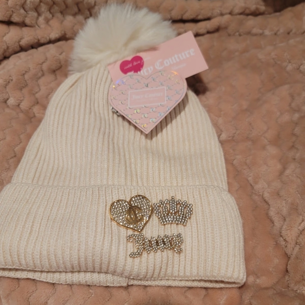 (Ew)Juicy couture ladies Beige knit beanie with pom pom